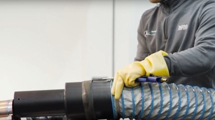 В Mercedes завели мотор новой машины-2017 (Видео)