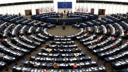 Совет ЕС поддержал предоставление безвиза Украине 