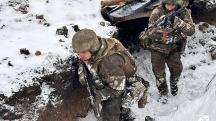 Українські військові продовжують відчайдушно захищати кожен метр землі