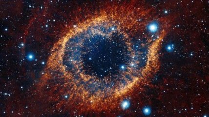 "Хаббл" сфотографировал галактику, прячущуюся за звездой