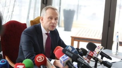 Коррупционный скандал в Латвии: глава центробанка отказался уходить в отставку