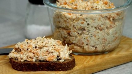 Простая в приготовлении, но безумно вкусная намазка из овощей
