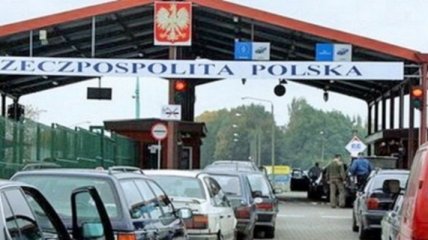 Польша открывает автомобильные пункты пропуска с Украиной: подробности