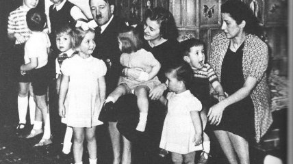 Фотографии из архива жены Адольфа Гитлера