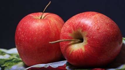 Названа самая полезная часть яблока
