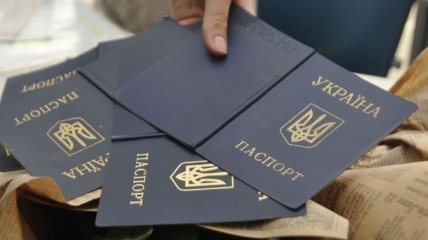ГМС: Чистых бланков паспортов в Донецке и Луганске нет