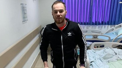 Украинский гимнаст Верняев порвал связку выходя из автобуса