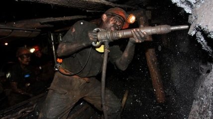 Дзержинский шахтер побил рекорд Стаханова 