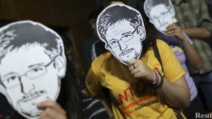 Эдвард Сноуден займется защитой переписки в "ВКонтакте"?   