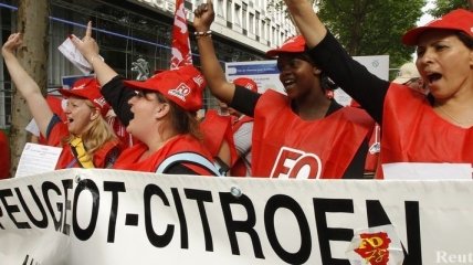 Peugeot Citroen уволит восемь тысяч сотрудников