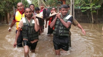 Наводнение в Шри-Ланке: люди остались без крыши над головой 