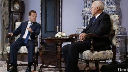 Встреча Азарова и Медведева тет-а-тет длилась почти 2 часа