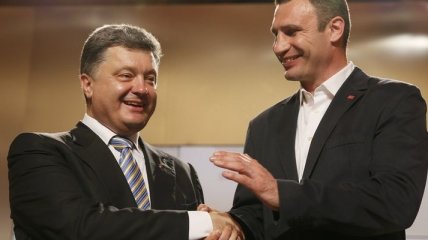 Порошенко посетит съезд партий "БПП "Солидарность" и "УДАР"