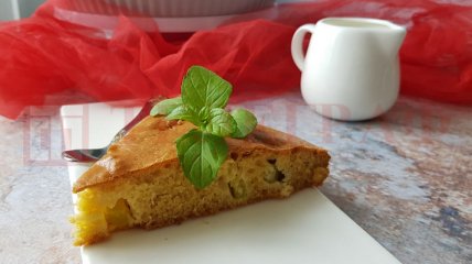 Пиріг з ревенем на кефірі: легкий і простий покроковий рецепт з фото