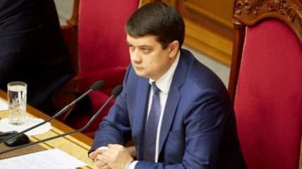 Разумков скликає позачергову Раду на 16 квітня