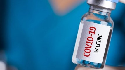 Привиться от "короны" без риска свертывания крови: Johnson & Johnson и AstraZeneca подумывают улучшить свои вакцины