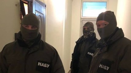 Сотрудники НАБУ проводят обыск у первого замглавы ГМС Пимаховой