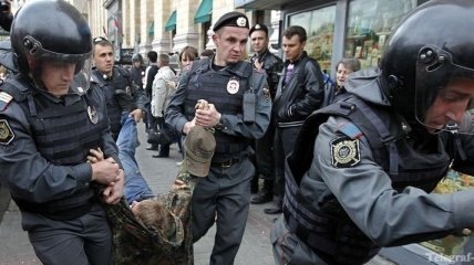 В центре Москвы вновь задержали 8 участников "Балаклавинга"