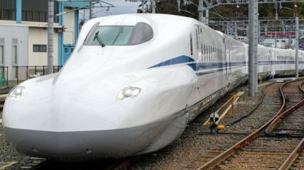 В Японии представлен новый поезд-пуля с революционным дизайном (Видео)