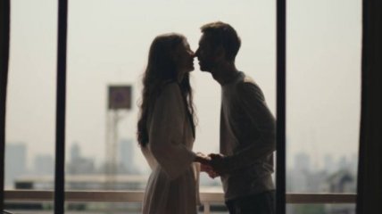 "Мужик на висоті, так би мовити": любовні втіхи пари на загальному балконі в Одесі повеселили мережу