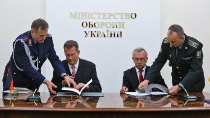 Германия направит в Украину военных инструкторов