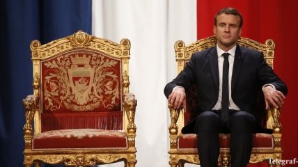 Опросы показывают резкое падение рейтинга Макрона во Франции
