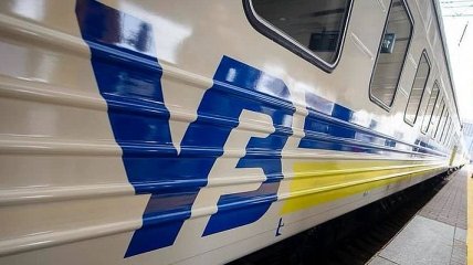 УЗ планирует перевозить почту на пассажирских поездах