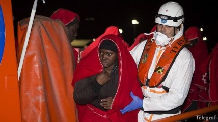 В Средиземном море за сутки спасены более трех тысяч беженцев