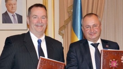 Украина и НАТО подписали соглашение об охране информации с ограниченным доступом
