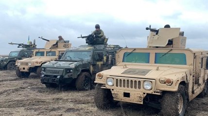 Украинские военные отработали навыки на случай обострения на Донбассе (фото, видео)