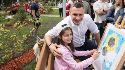 Кличко в Киеве открыл обновленный парк "Победа"