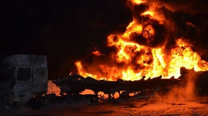 Спасатели назвали возможную причину взрыва бензовоза в Николаеве