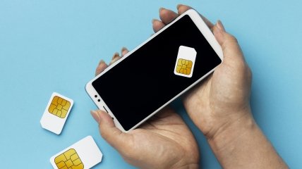 Як вийняти слот для SIM-карти зі смартфона