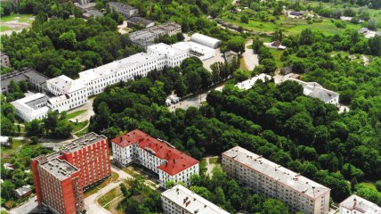 Головна будівля Полтавської політехніки