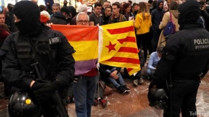 Испания подозревает спецслужбы РФ в дестабилизации ситуации в Каталонии
