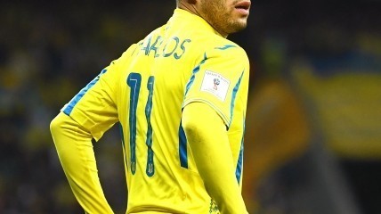 Марлос в футболке сборной Украины