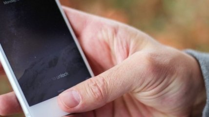 Сканер отпечатков в iPhone научится распознавать жесты