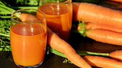 Медики рассказали о полезных свойствах морковного сока