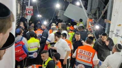 Десятки человек погибли при обрушении трибуны на религиозном фестивале в Израиле (видео)