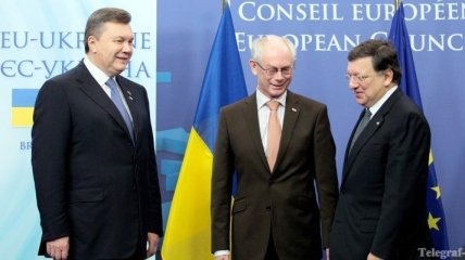 Киев продолжает игру на конкуренции Брюсселя и Москвы