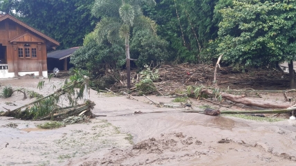 Наводнение в провинции Так.
