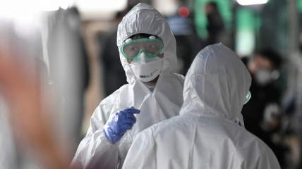 Пандемия коронавируса унесла в Украине более 54,6 тыс человек