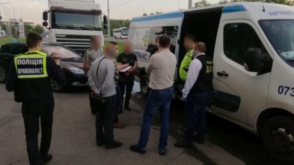 На Виннитчине задержали сотрудников Укртрансбезпеки за взятку (Фото)