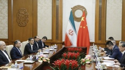 Глава МИД Ирана в Китае обсудит судьбу соглашения по иранскому атому