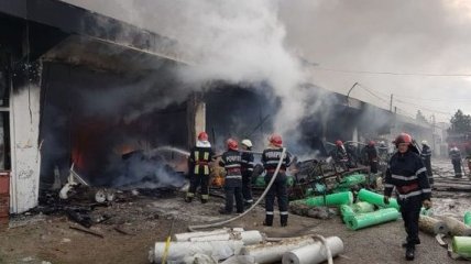 Пожар на складах в Румынии: город Васлуй покрылся дымом