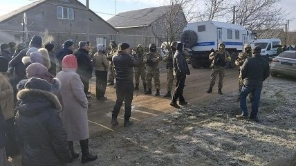 В Крыму снова обыски: ФСБ задержала еще трех татар