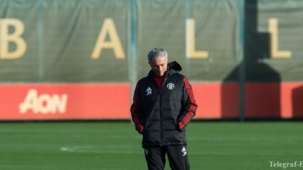 "Манчестер Юнайтед" объявил о продлении контракта с Жозе Моуринью