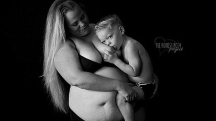 Провокационный проект о кормлении грудью детей, старше двух лет (Фото)