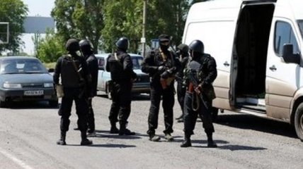 Семенченко: Террористов в Мариуполе окружено и предложено сдаться