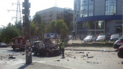 Взрыве "Мерседеса" в Киеве: погиб водитель 